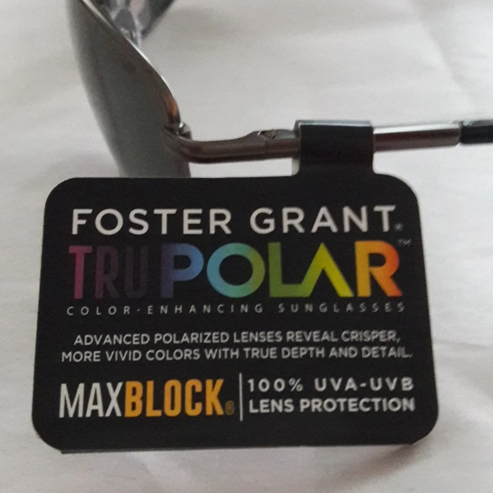 Foster Grant TruPolar Max Block Sunglasses Black Silver Frame UVA-UVA NWT